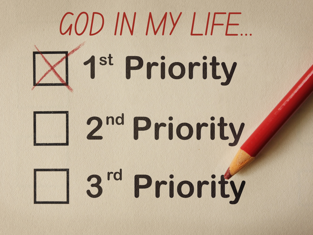 checklist with God as first priority in life